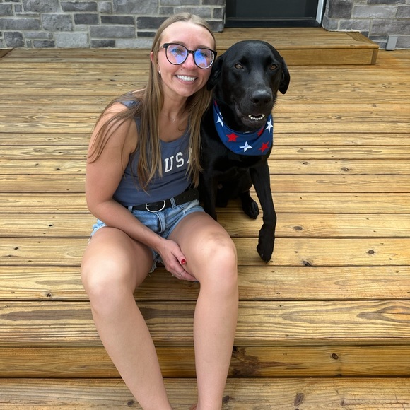 Meet your Posher, Amanda - Picture 1 of 1